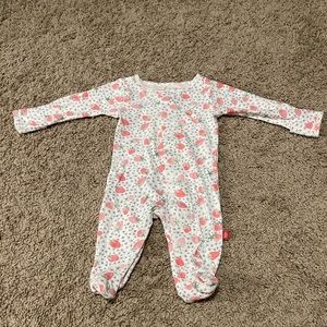 Magnetic Me footies, strawberry print, size 0-3 months!